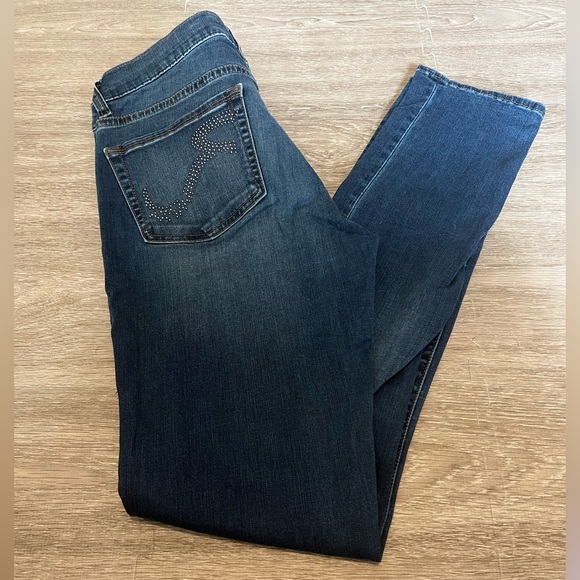 3/$15 Rock & Republic Mid-Wash Berlin Skinny Jeans - Picture 1 of 5